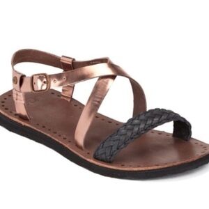 Ugg Jordyne rose gold and black braided women’s size 8 sandals